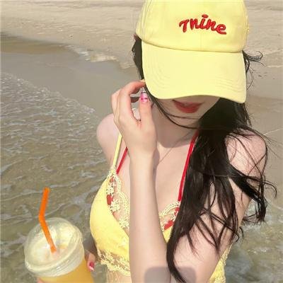 葛洛莉亚·贝尔